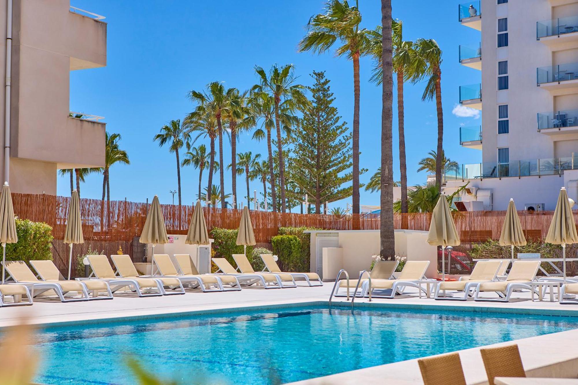 Universal Hotel Bikini Cala Millor  Luaran gambar