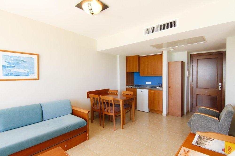 Universal Hotel Bikini Cala Millor  Luaran gambar